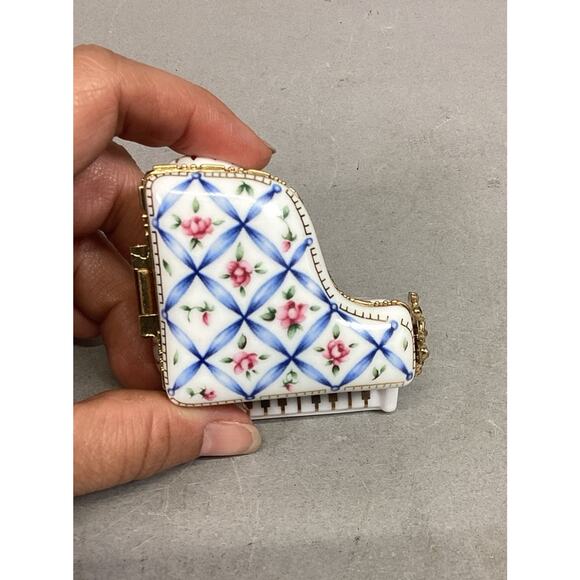 Lefton China 1997 #11176 - Piano Hinged Trinket Box Pink Flowers - Picture 6 of 11